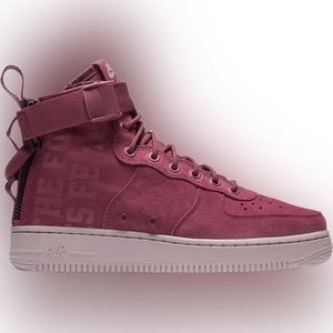AIR FORCE 1 MID ‘FORCE IS FEMALE’ 8W